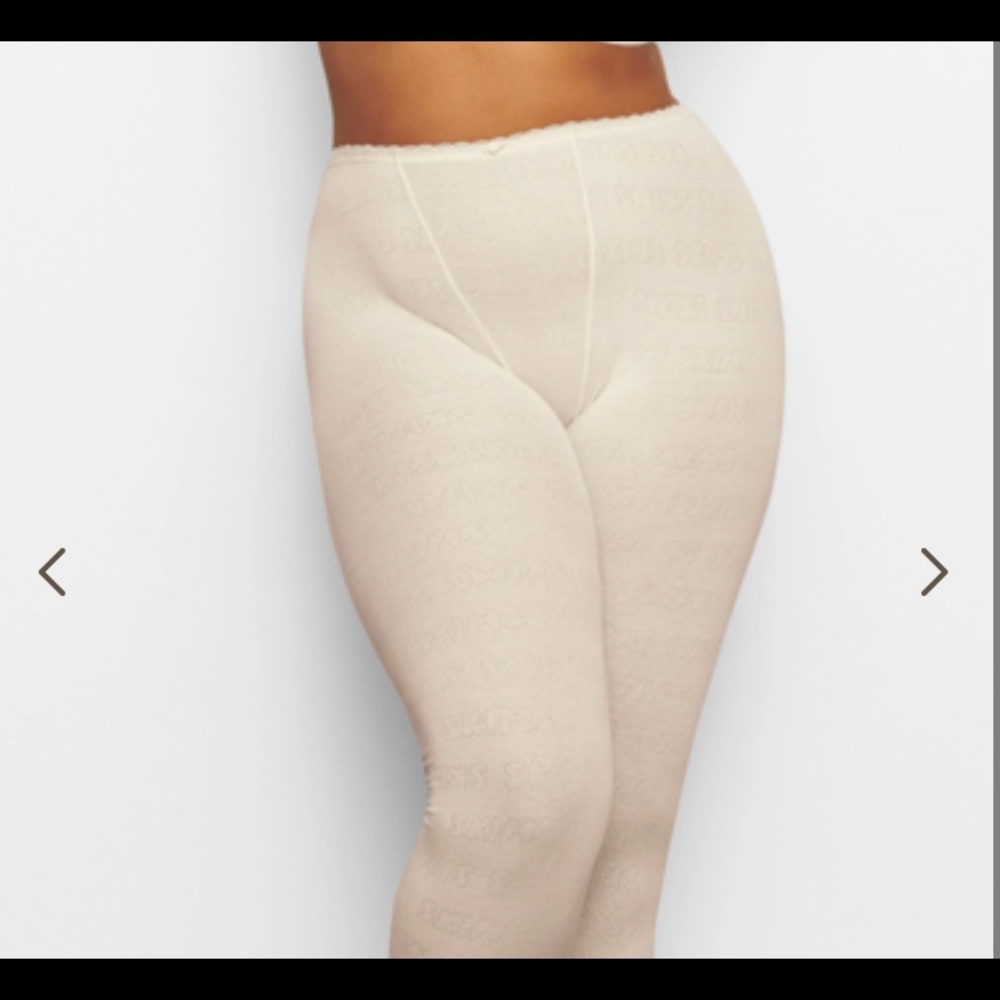 SKIMS LACE POINTELLE leggings